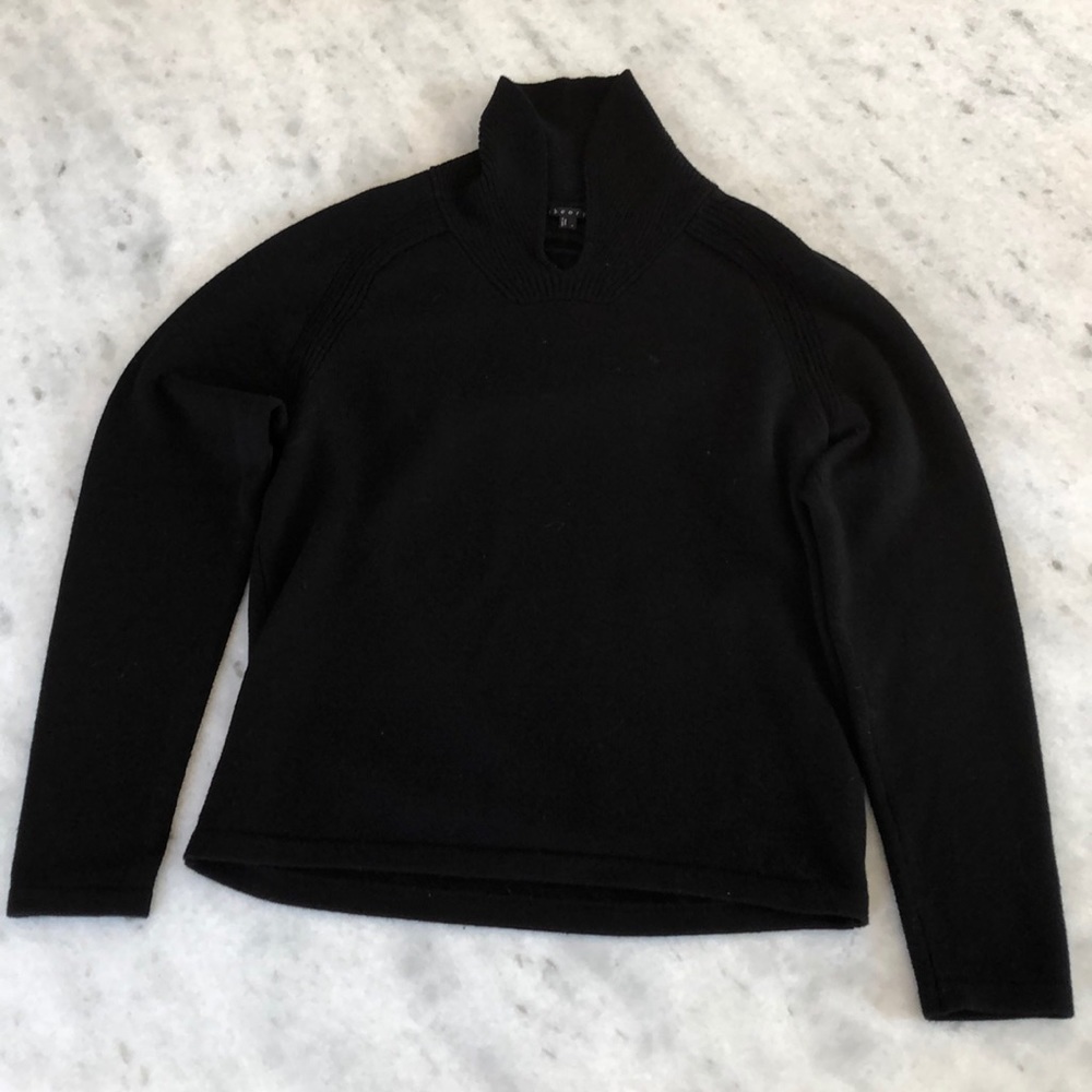 Black Theory Pullover Sweater